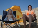 pohodička na pláži - Mama a ja